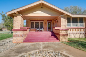 Walk to Main Street Charming Roswell Home!